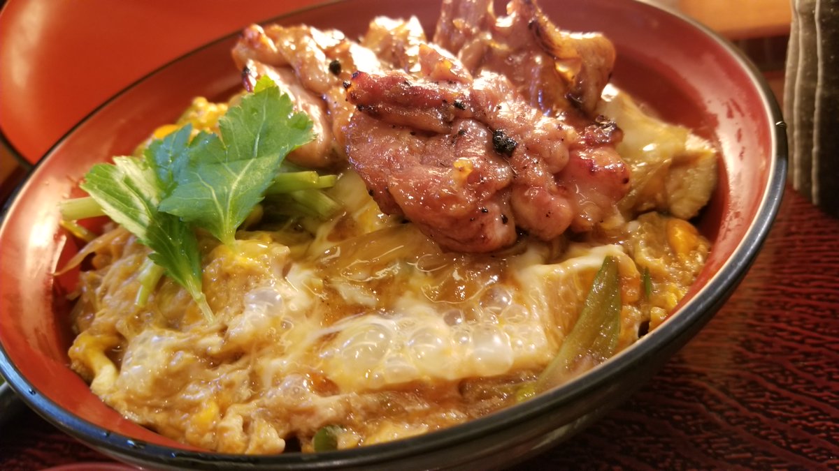 しっか 浅草の鶏よし 炭火鶏肉と親子丼 いつ以来の外食だろうか やっぱ美味しい親子丼はいいねぇ ジューシかつ濃厚トロッ系親子丼だ 銀座線一本で来れる所にこんなお店があっただなんてなぁ 知らんかった