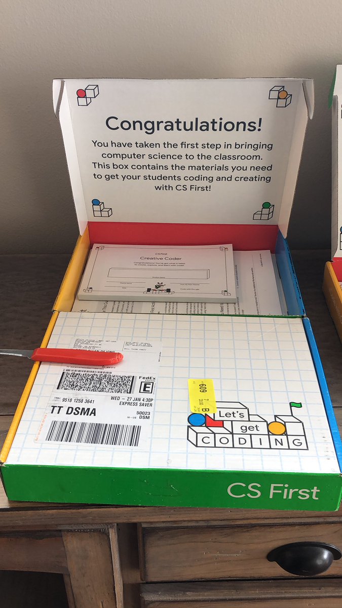 MrDsDreamTeam's tweet photo. Did you know Google will send you FREE coding kits to get you started?!?!? Get started with the CS FIRST program!!!! #codingrocks @GoogleCSFirst #amsleads @jmattmiller @medahl #ditchbook #xplap #tlap #MLmagical https://t.co/IrOeqLjfSD