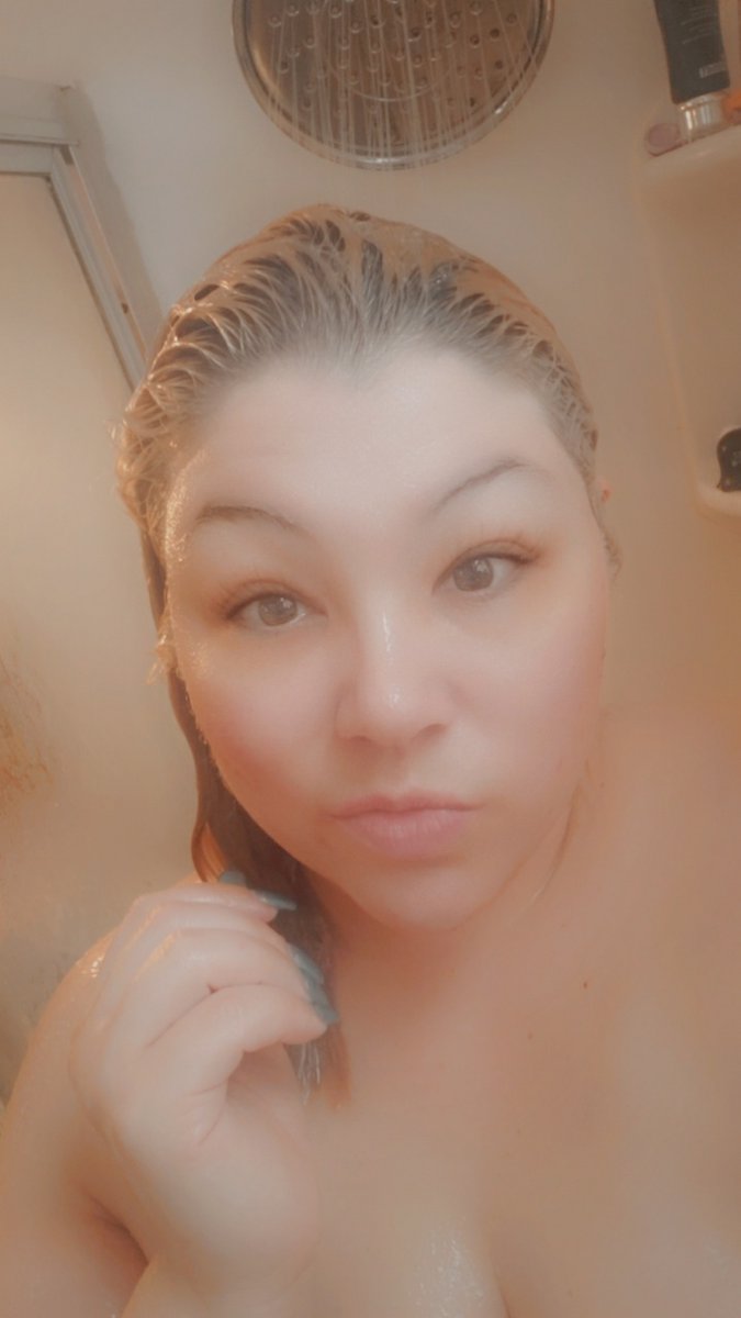 TChick0923's tweet photo. Sub to my ONLYFANS 
30% DISCOUNT 
#WET #WAP #SEXY #THICK #LATINA #PHATASSBOOTY #BODY #FUCKME #DADDY  💦🤤🤤💦👅👅 LINK IN BIO https://t.co/xaPHz658MY