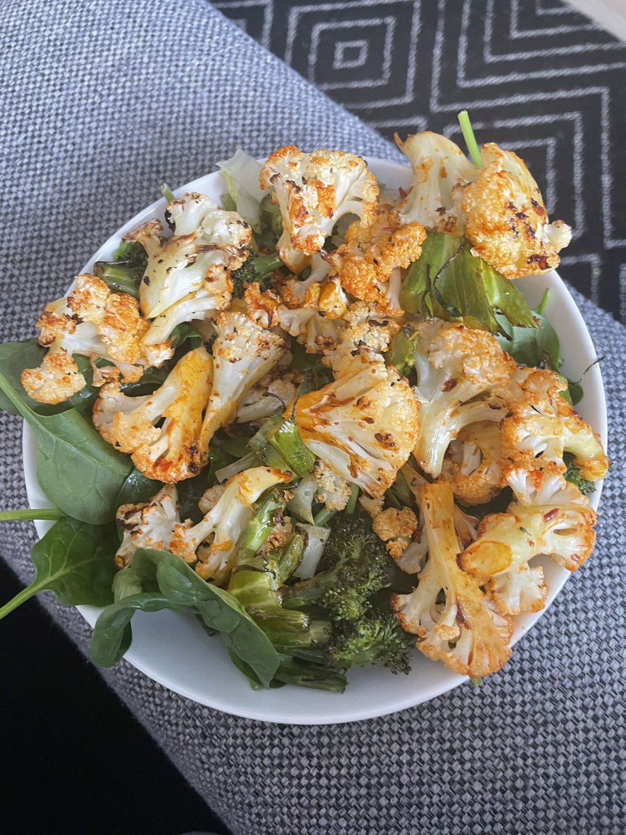Lunch: Roasted cauliflower and broccoli over spinach. #healthylifestyle <a href="/ww_us/">WeightWatchers</a>
