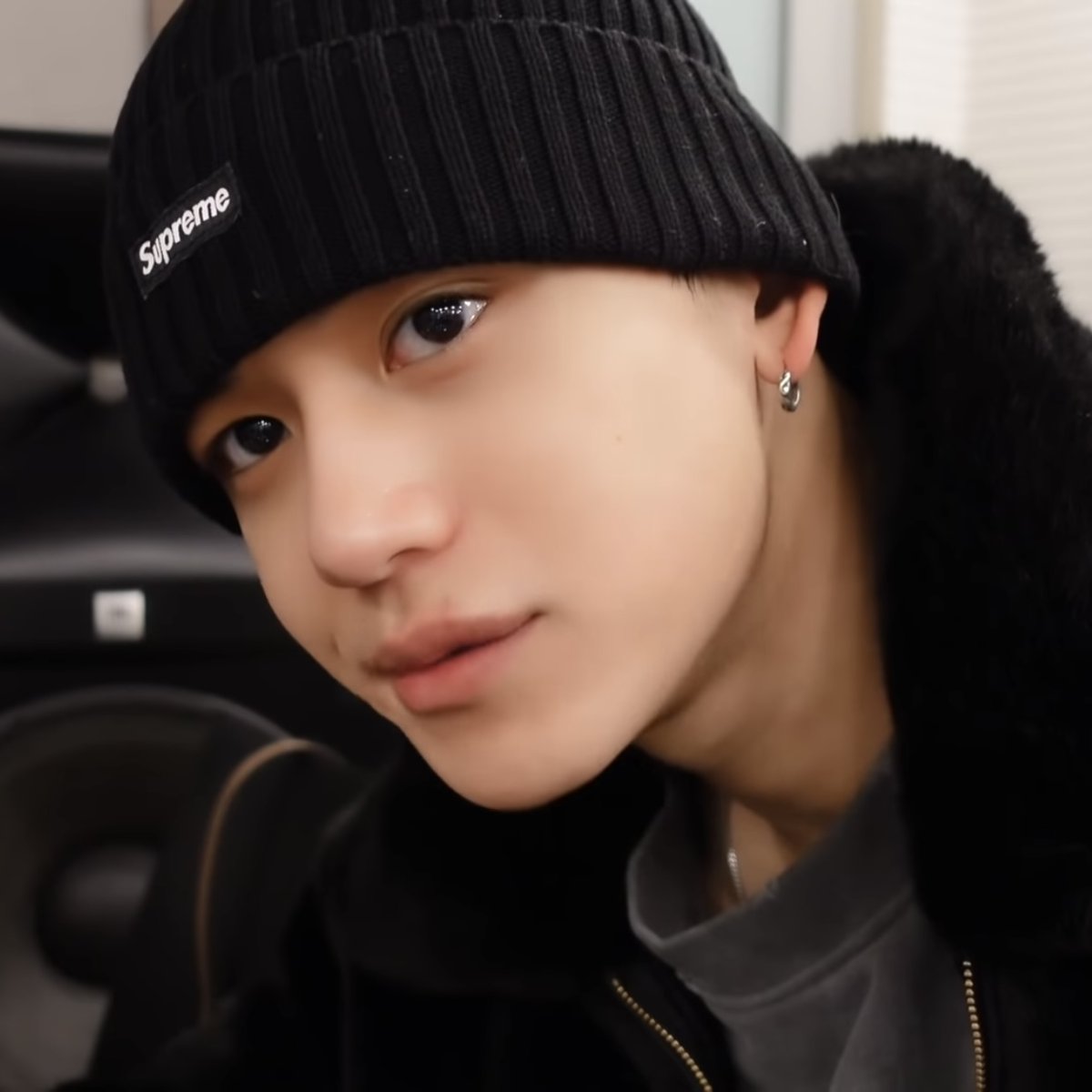 hourly lucas (@hourlylucas) on Twitter photo 