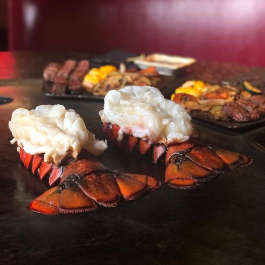 Warm butter, hot Lobster chases away the chill only at Ron of Japan in Northbrook! 🦞❤ Order Now: bit.ly/39e422H

#NorthbrookIL <a href="/RonofJapan/">Ron of Japan</a> #NorthbrookEats