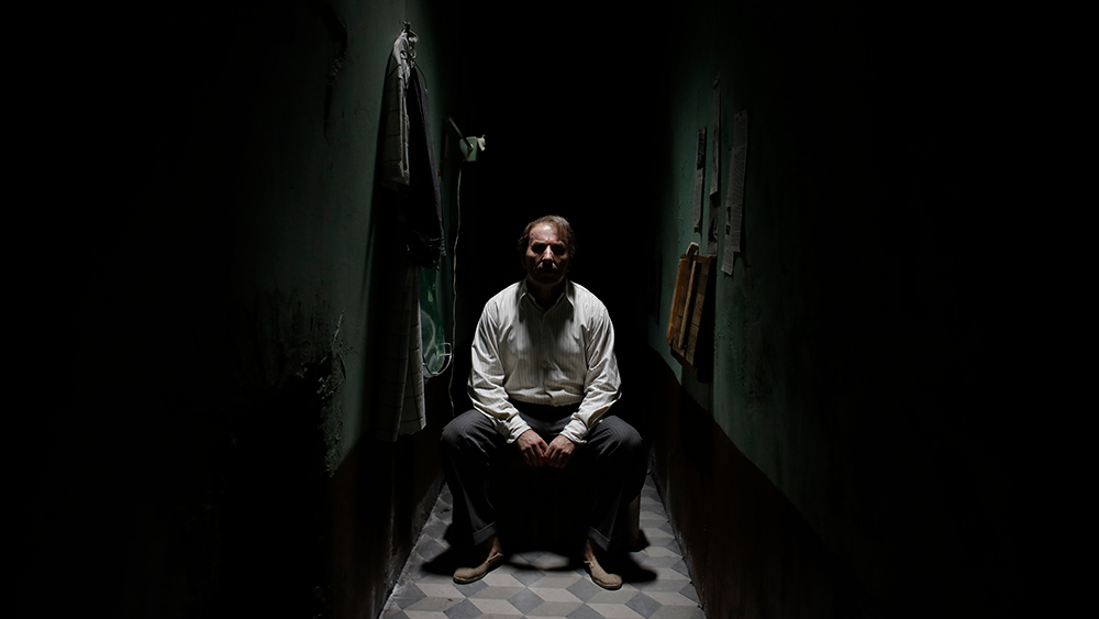‘The Endless Trench,’ How a Spanish Civil War Film About Confinement is Resonating with Audiences in 2021 dlvr.it/RrNrqd
