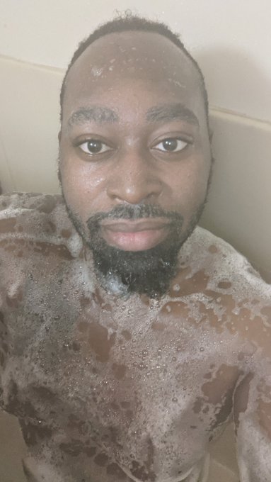 So soapy, I was told to use shaving cream next time for soapy but still visible look? 🤷🏿&zwj;♂️💦 #soapy #ShowerSelfie<a href="/tag/soapy"class="tags"><span>#soapy</span></a><a href="/tag/showerselfie"class="tags"><span>#showerselfie</span></a><a href="/tag/bigguy"class="tags"><span>#bigguy</span></a><a href="/tag/bbx"class="tags"><span>#bbx</span></a>