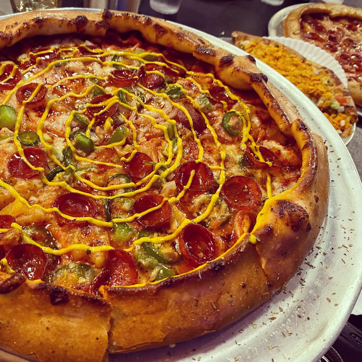 SaucedTexas's tweet photo. Yeah... mustard belongs on pizza. #comeatmebro https://t.co/pFrfb61PYK