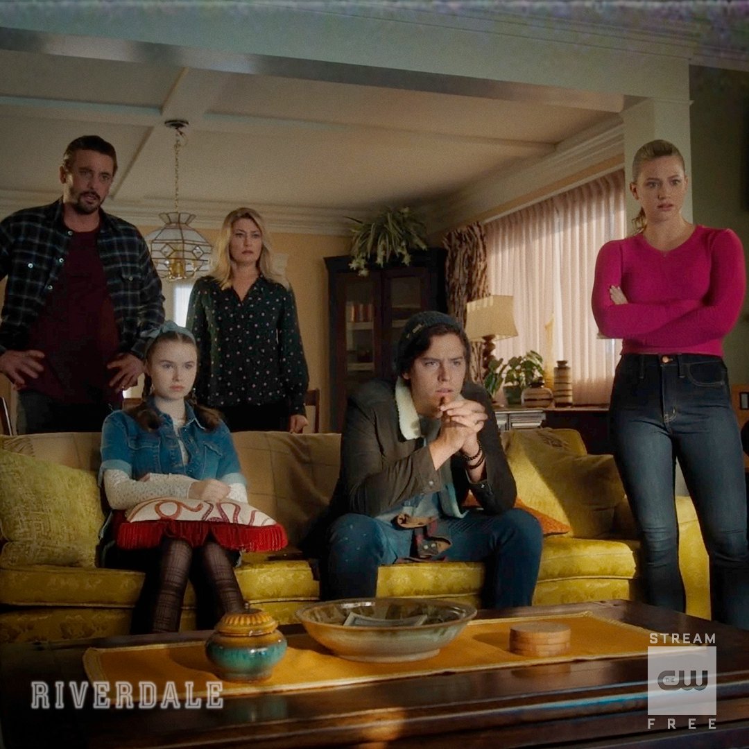 CW_Riverdale's tweet photo. Don't look away. A new episode airs tomorrow at 8/7c on The CW. #Riverdale https://t.co/7kh5pMnzDl