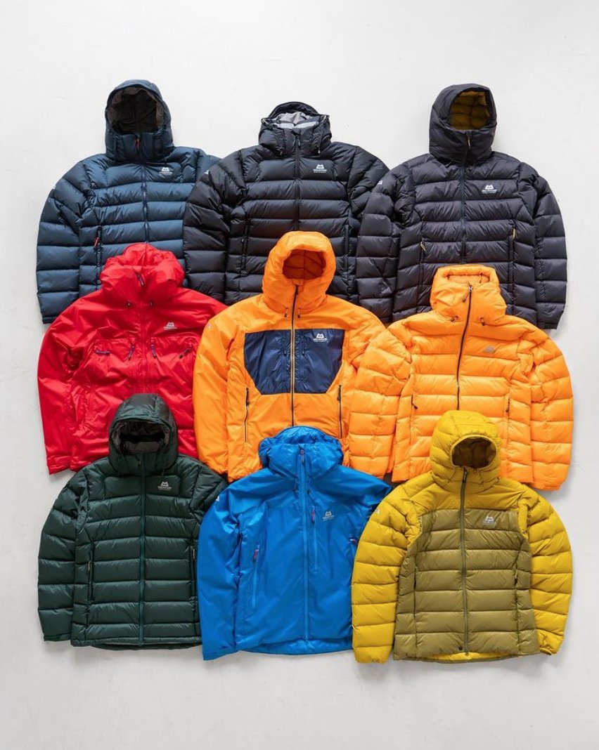 1/ COLORColor is key.You often see it with the outerwear and socks. From fleeces and windbreakers, to soft-shell puffers, color is where you make it pop.