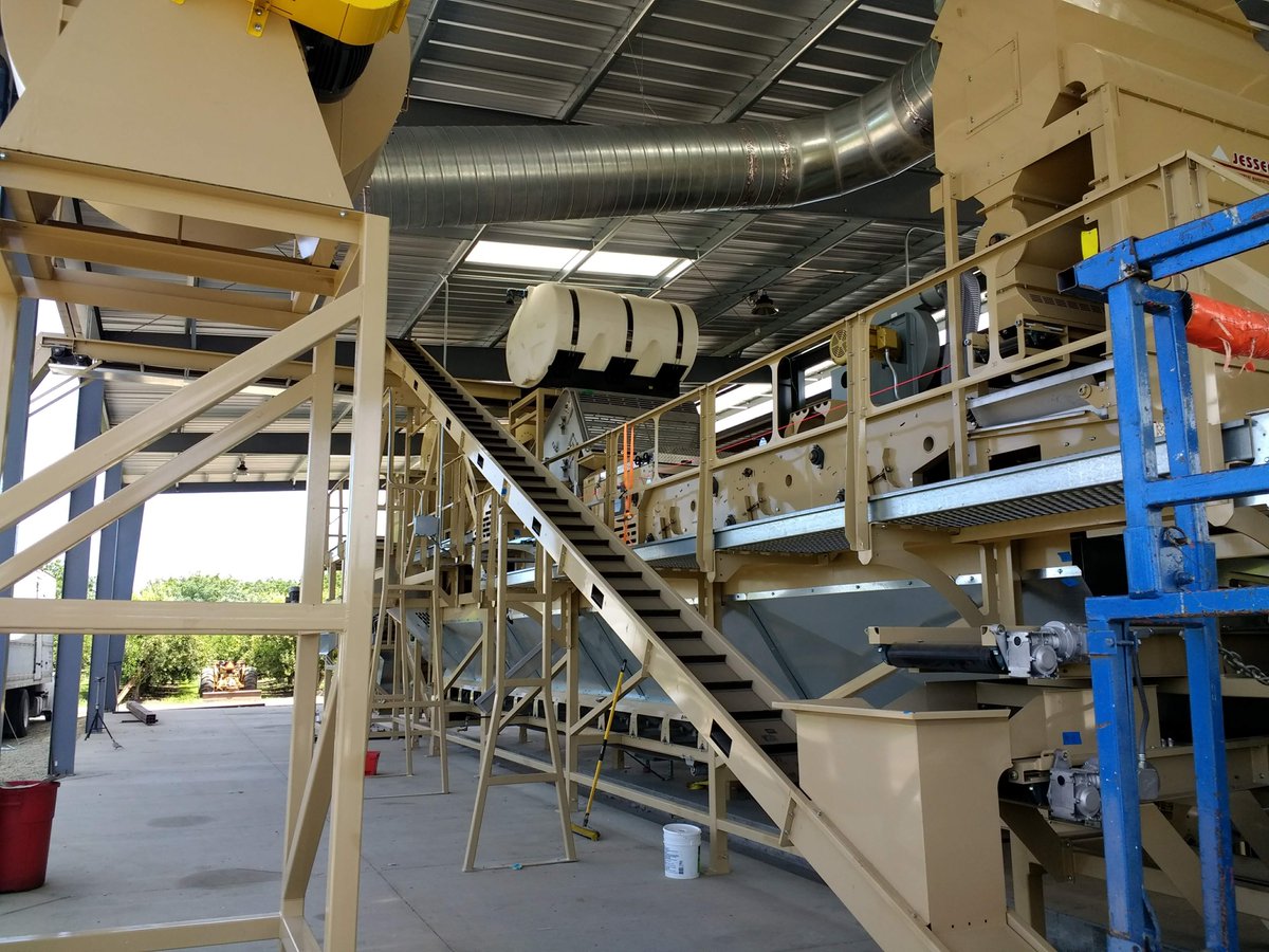 JesseeMfg's tweet photo. Featured here from Jessee we have a complete 22 ton/hr. walnut hulling line! For quality equipment such as this, give Jessee a call and let us help you today! Or please visit our website to file a sales inquiry and see what other kinds of systems we can provide! https://t.co/29b6soDr2p