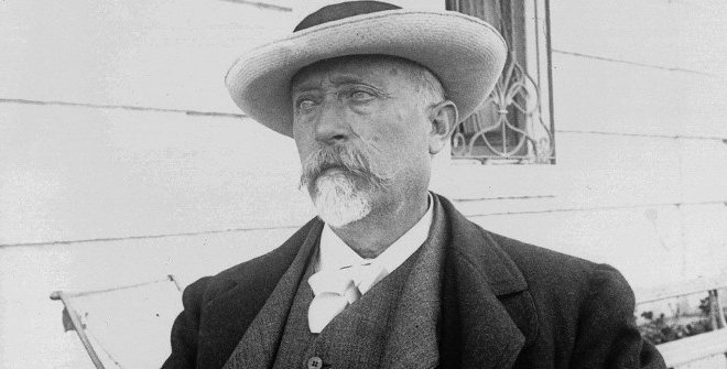 Hoy, el #PlenoMadrid ha nombrado por unanimidad Hijo Predilecto de la Villa al urbanista Arturo Soria y Mata al conmemorarse el centenario de su fallecimiento el pasado 6 de noviembre.

Sus aportaciones siguen inspirando proyectos de ciudades🏙más habitables y sostenibles🌳.