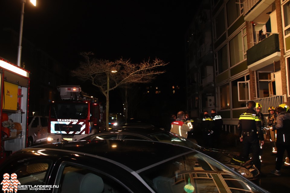 Bewoner gewond na keukenbrand..