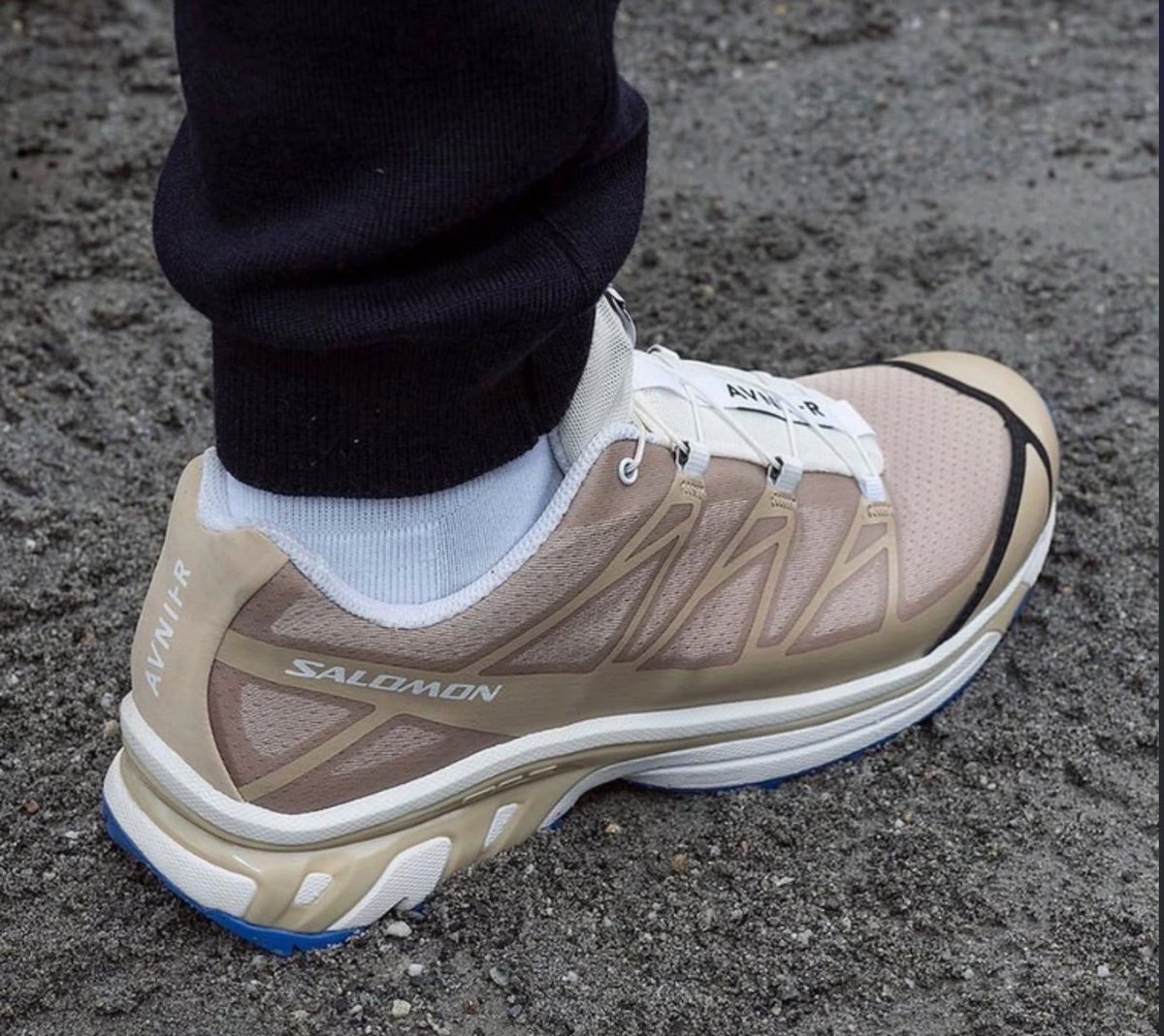 3/ FUNCTIONTake the footwear.Brands like Adidas, Hoka, and Salomon are hallmarks for good technology, showing the versatility of their shoes.Whereas Clearweather focuses on function AND form, something that appeals to trail runners and sneakerheads alike.Brilliant.