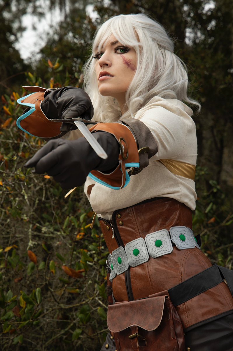 Cosplay shoot with <a href="/scarletbwild/">Scarlet</a>.... I think we killed it, how about you?!? 🤔 
Ciri as seen in #thewitcher3 
#cosplay #cosplayphotographer #cosplayphotography #fashion #model #cosplayer #ciri #thewitcher #witcher3wildhunt #photography #costume #geralt #witcher