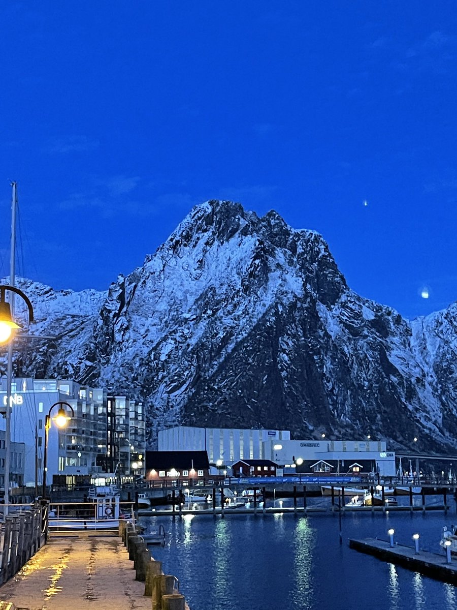 #Lofoten byr på èin vakker kveld <a href="/ErikTaraldsen/">erik taraldsen</a>