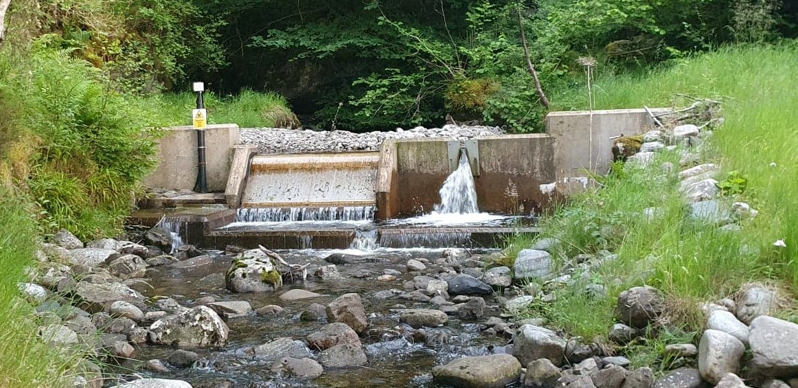 This photo shows an existing intake very similar to the planned intake for Inverarish Burn.