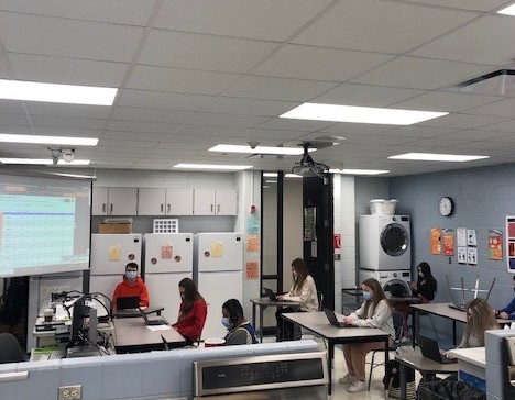 Amazing having students in the classroom today! Such a success! #203unites  #seeyouinCTE