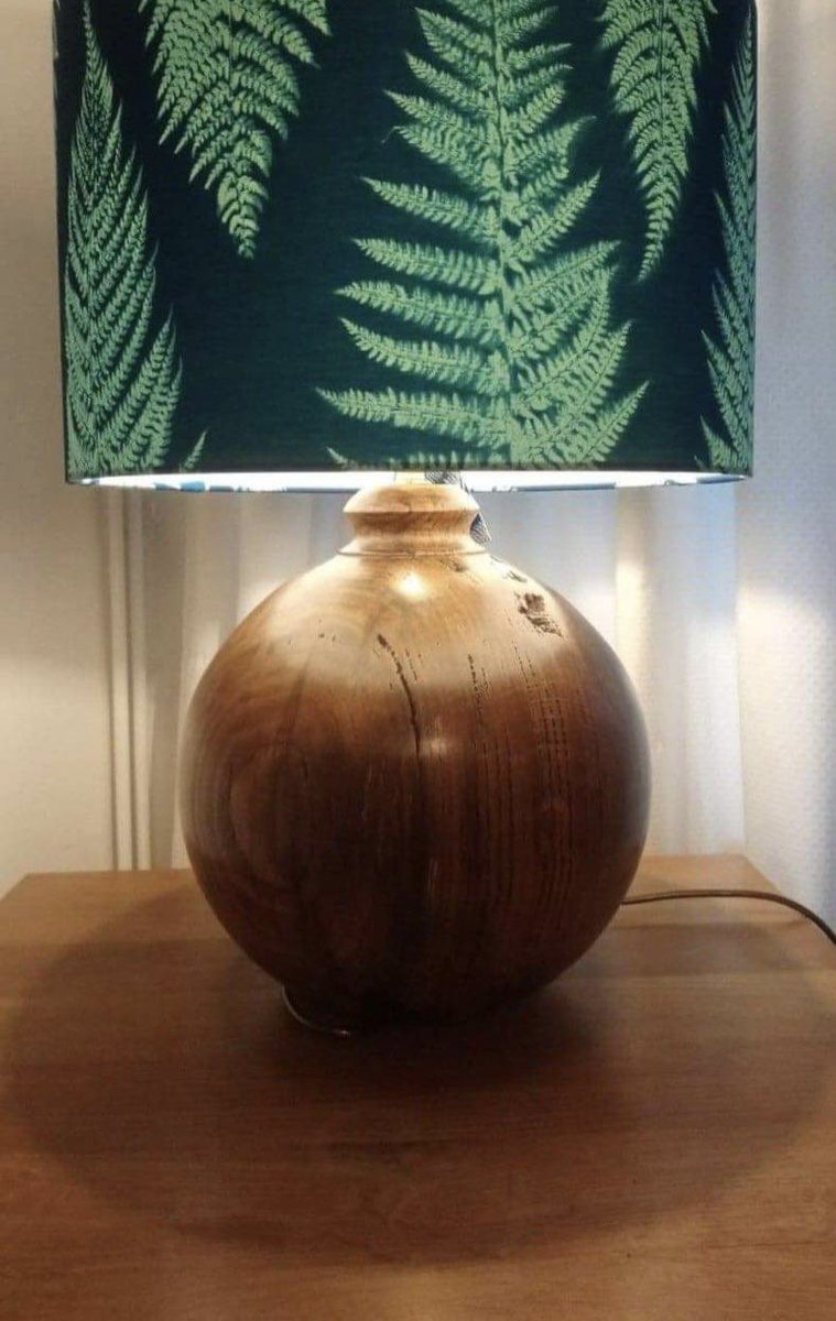 salisbury_r's tweet photo. New arrivals https://t.co/eoNLO6RAOS #oakseasoned #lamp #lightning https://t.co/oWr7cmCW6S