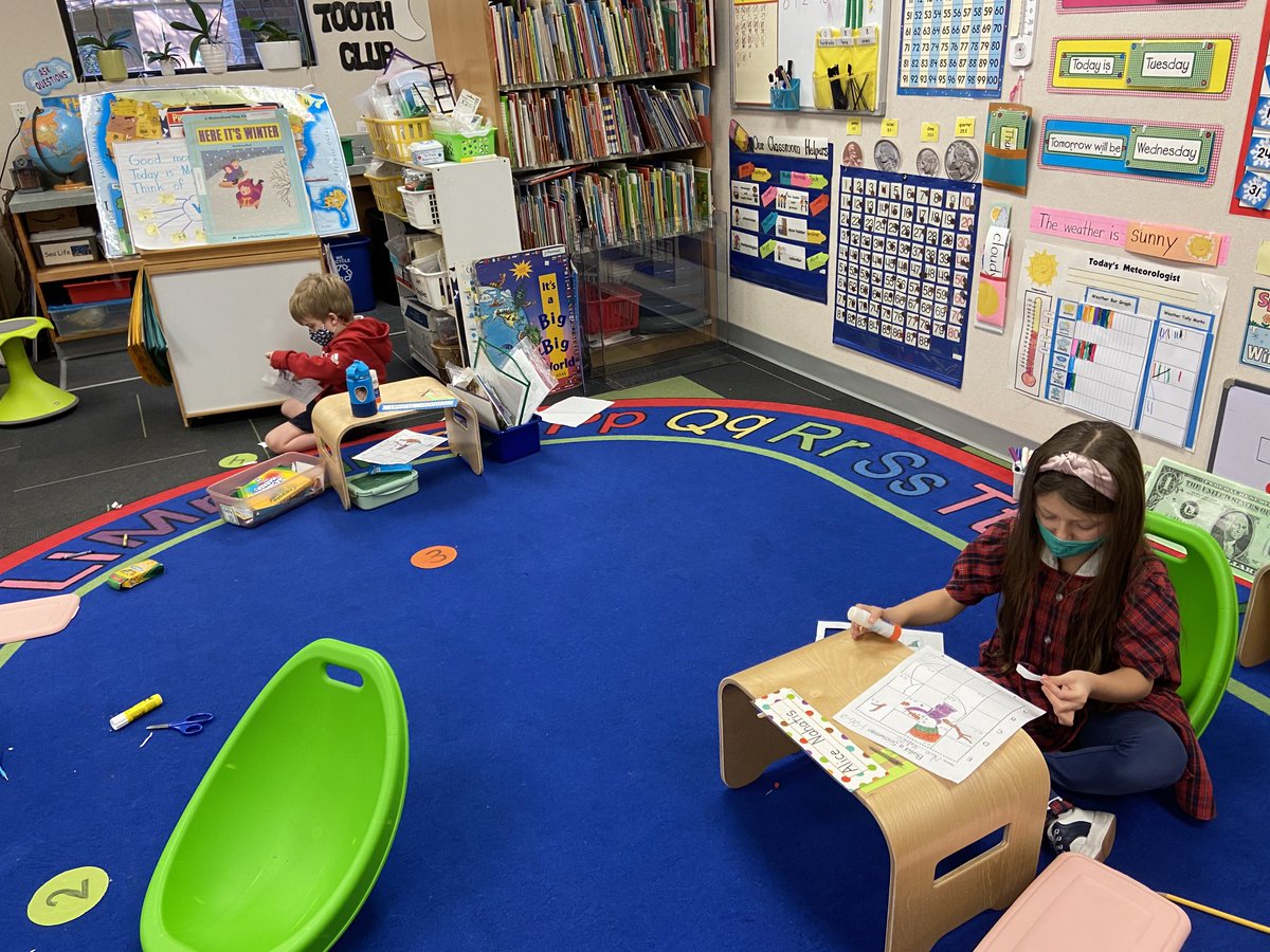 dnelson_gses's tweet photo. From Snowmen Grids to Free Choice Centers Kindergartners love Centers at gsesdallas #funfilleddays https://t.co/Rej5TVM3ml