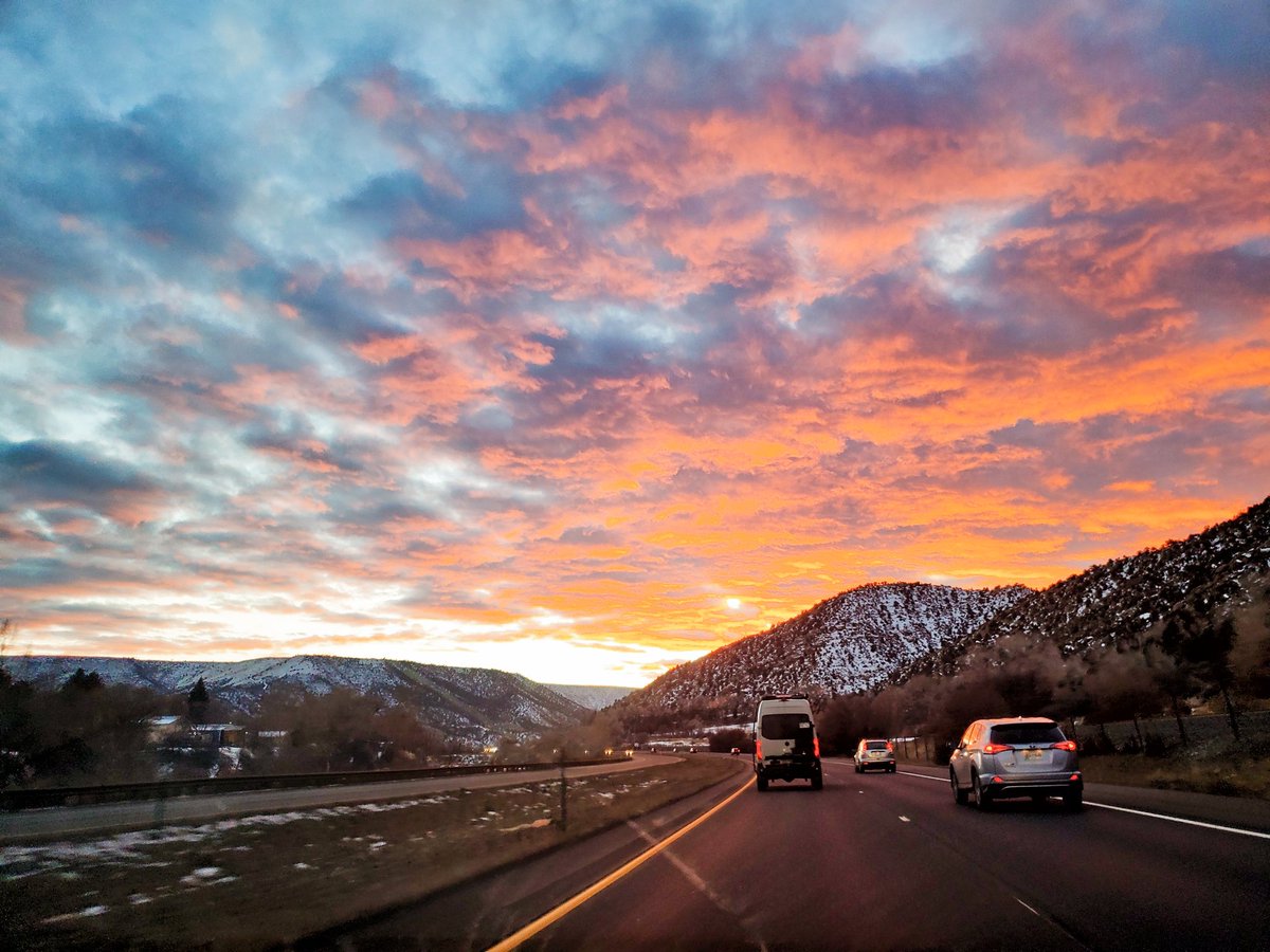 TheBestSince99's tweet photo. @Badger_tbg Sunset in Colorados are a close second https://t.co/xzKCFBdGSy