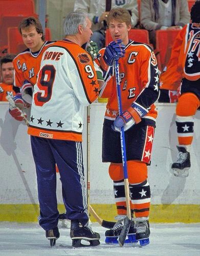 Happy 60th birthday to The Great One, Wayne Gretzky!  