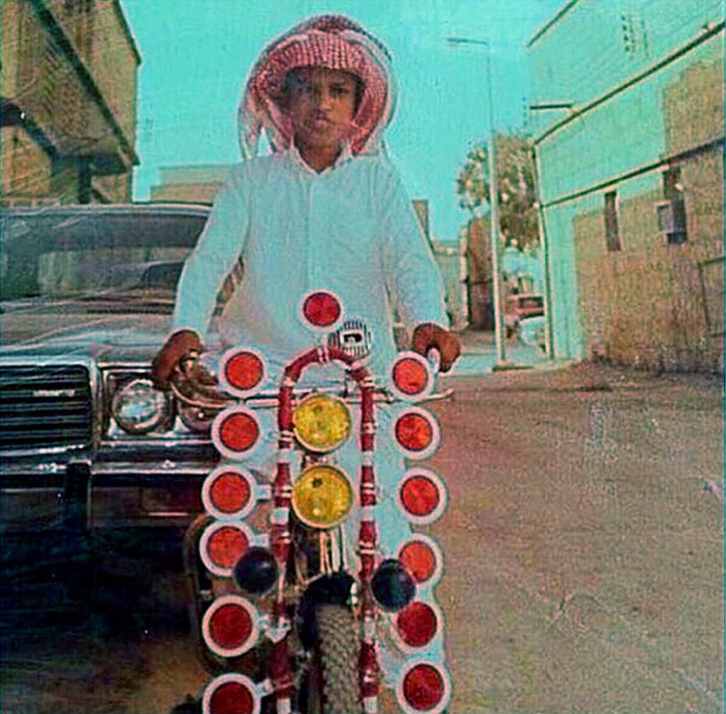 تحت هذه التغريدة سوف اتحدث -بإذن الله- عن ظاهرة (السياكل) لدى أطفال السبعينات والثمانينات
ملامحها
انتشارها
تطورها
أنواعها
مورديها
كيف انتشرت ولماذا تعلّق الأطفال بها..