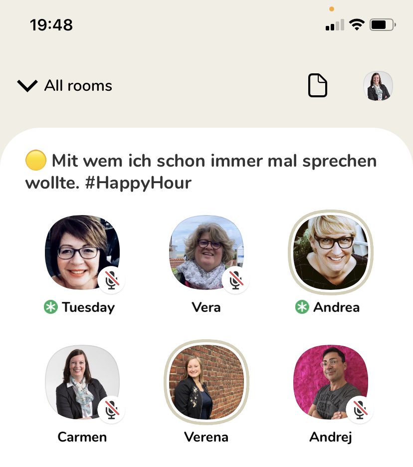 CMParrino's tweet photo. Neben dem schönsten Moment zu teilen, an einem Dienstag Abend geht es ums #netzwerken. Was gebe ich meinem „jungen ich“ mit, was es braucht zum Netzwerken: gut, dass es #socialmedia gibt, es ist leichter als noch zu #analoger Zeit! Stimmt genau! 🙋🏻♀️ https://t.co/na1PfglVbM