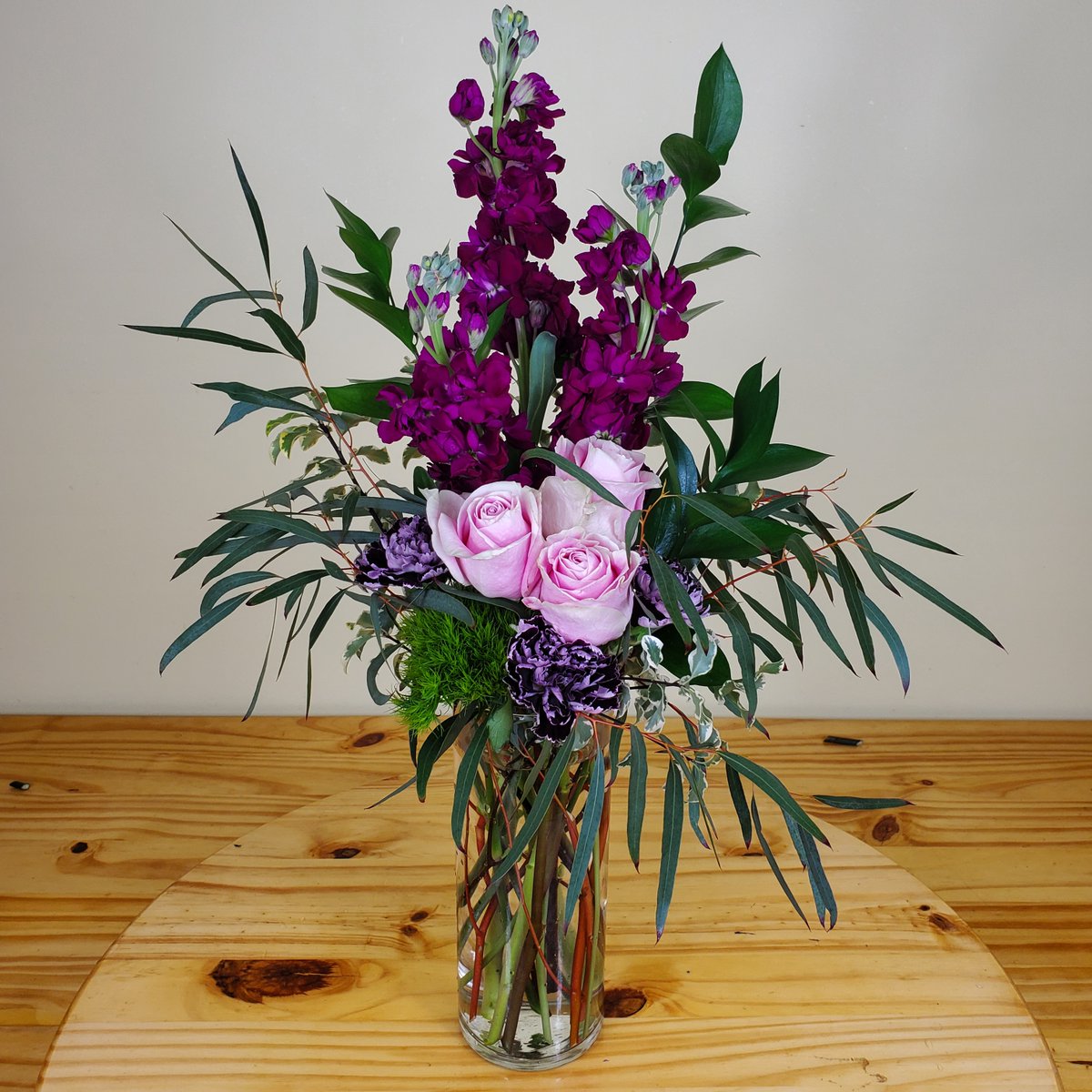 of_appleton's tweet photo. @MrsARose1 or on their table! love purple and pink https://t.co/Uxj9nuLFOy