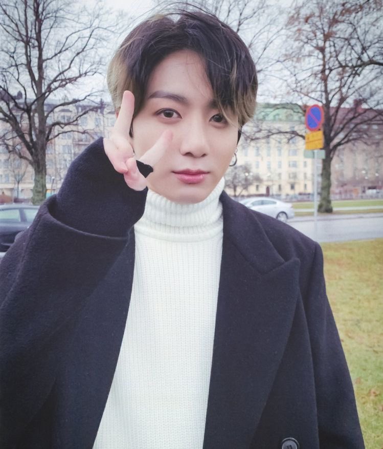 also follow me and let’s be besties !! i make a lot of threads and edits to make u happy 