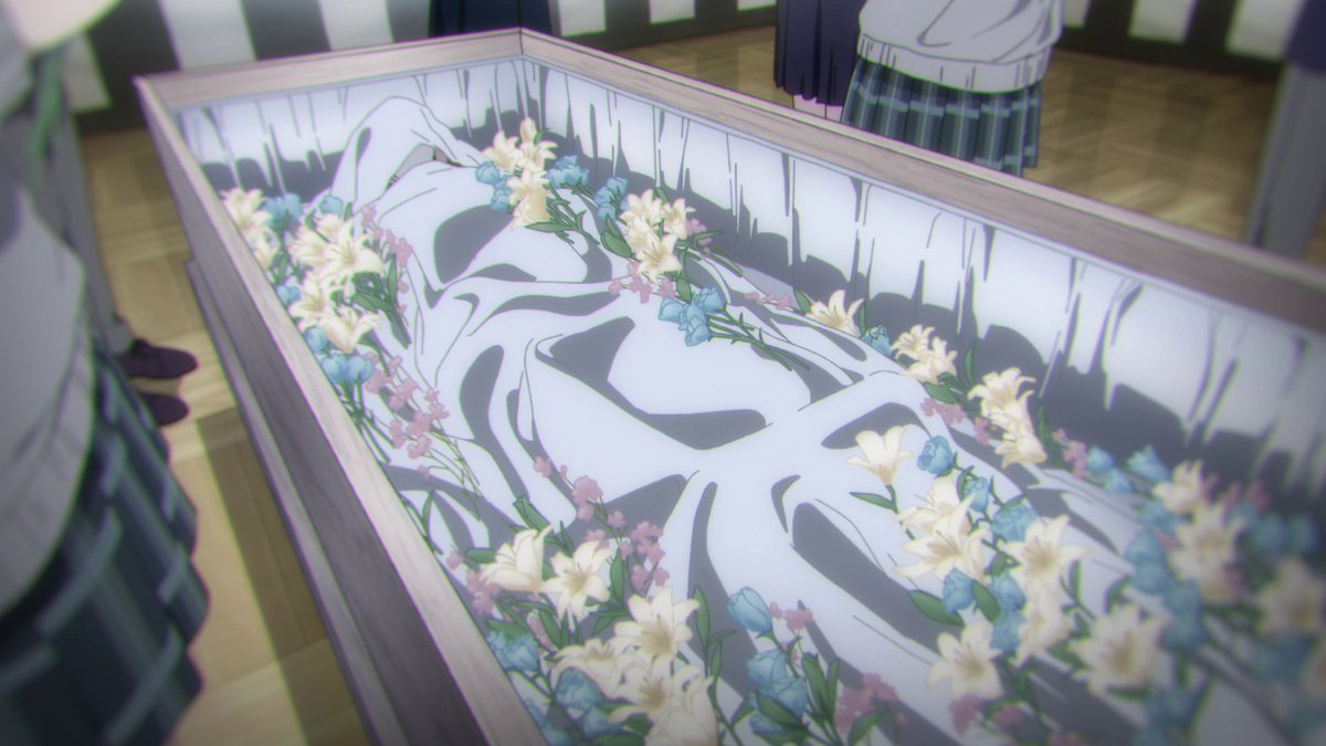 The parallel between the 1st and the 2nd shot is really heartwrenching. Rika is now at the other side of the table, wanting to connect with Chiemi like how Chiemi wanted to connect with Rika. Rika has to deal with looking at Chiemi's skinny body, knowing her words lead to this.