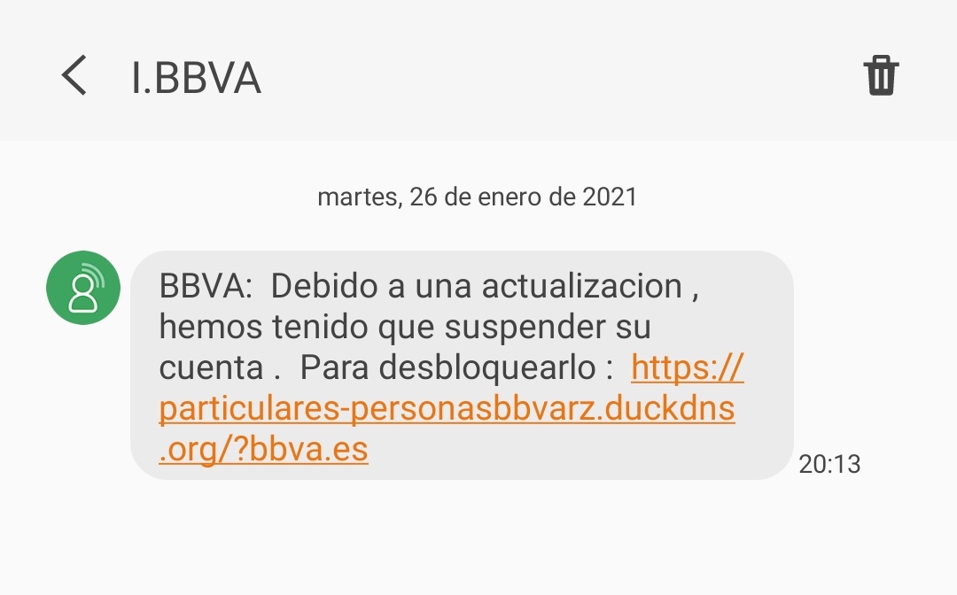 victoria__vmv's tweet photo. @bbva Me ha llegado este SMS. Obviamente no es vuestro ni para mí (no tengo cuenta con vosotros) @policia Espero que encuentren a la escoria que envía este tipo de mensajes para pescar credenciales. 😠 https://t.co/0azu3sjr7c
