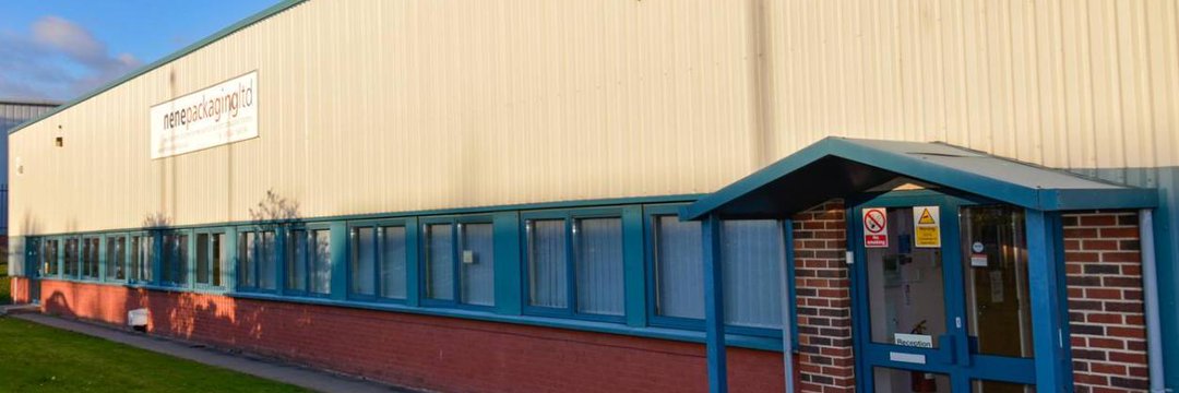 Indy_Jutla's tweet photo. Massive thanks to Rob Lugmayer from @NenePackaging in Northampton for donating 250 boxes for the food parcels we provide to vulnerable families. @RBNGurdwara and @MidlandLangar are extremely grateful, these will help us continue with the essential support we provide. #seva https://t.co/l6QpHiz8Zk