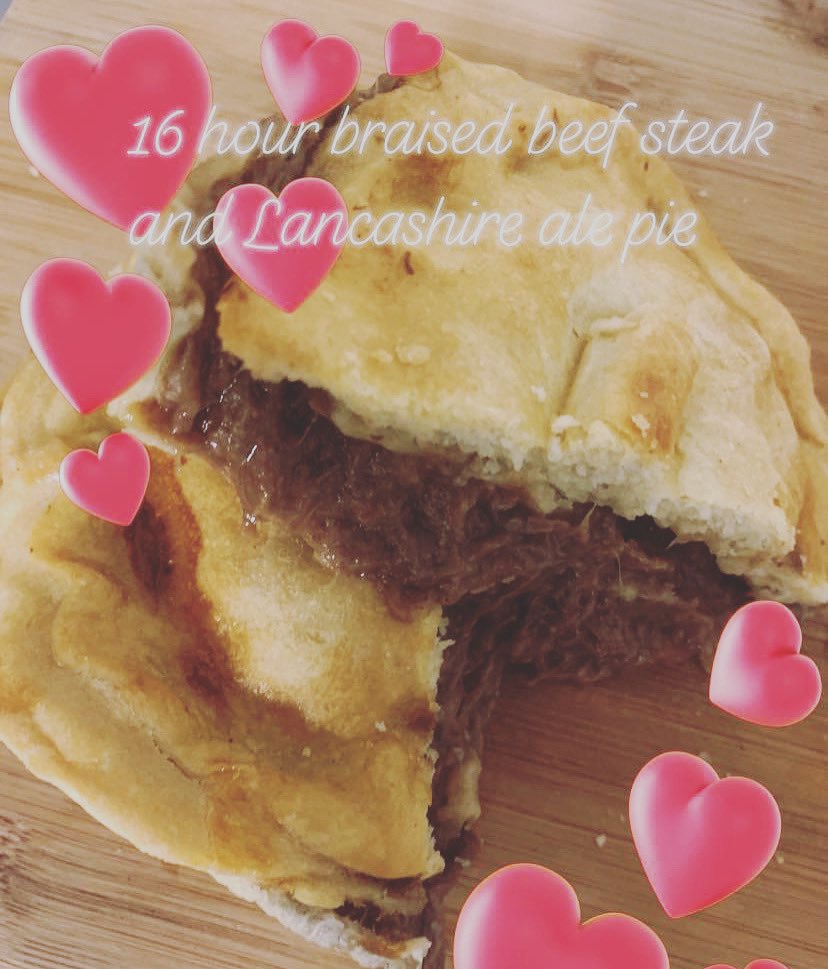 It’s definitely pie weather ❄️ order online @ puddingandpienorthwest.co.uk #piesbypost #handmadewithlove #SupportSmallBusiness #pies