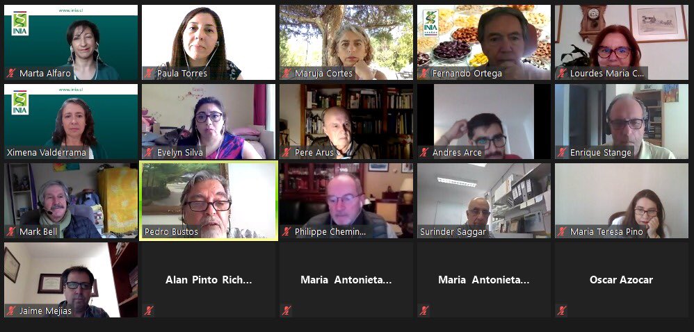Hoy celebramos un nuevo hito! Por primera vez en su historia <a href="/iniachile/">INIA Chile</a> cuenta con un Comité Científico Asesor. Destacados Científicos del mundo nos entregarán su mirada estratégica para el ámbito de I+D+i 🇨🇱🇳🇿🇧🇷🇫🇷🇪🇸🇺🇸<a href="/Marta_Alfaro_V/">Marta Alfaro</a> <a href="/meryundurraga/">M. Emilia Undurraga</a> <a href="/MinagriCL/">Ministerio de Agricultura de Chile 🇨🇱</a>