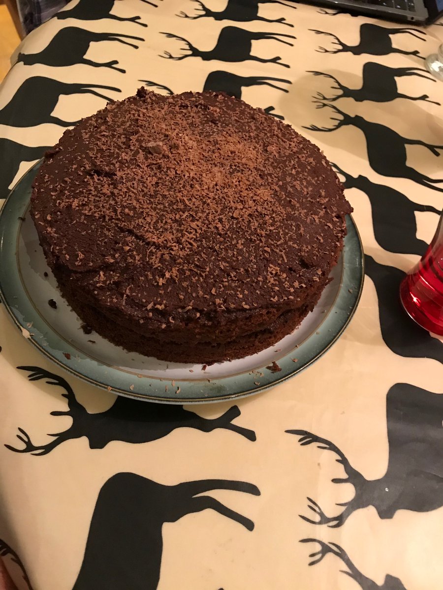 Robertson_Sed's tweet photo. Kate S has baked this beautiful chocolate cake for her family #GSBO #SedberghAtHome 🍫🍰💙⭐️🦋 https://t.co/rU5vG0uvFc