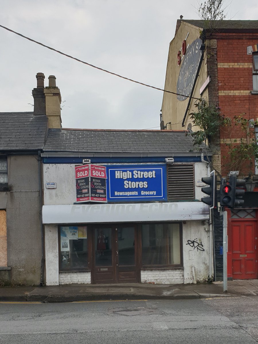Been empty for a while in Cork city, says it sold so it comes back to life soon, would be ideal for a local business, start-up with  #meanwhileuse schemeNo.262  #economy  #vacancy  #Wellbeing  #Resources  #CircularEconomy