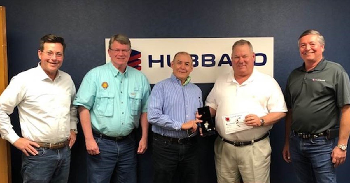 We want to congratulate Dirk Story [center] on his 20th anniversary with Hubbard Construction Company! Dirk was presented his anniversary award by Alan Cahill, Fred O’Dea, Tom Craft, and Phil Addison. Congratulations Dirk! #serviceanniversary #AttitudeandExecution #ThankYou
