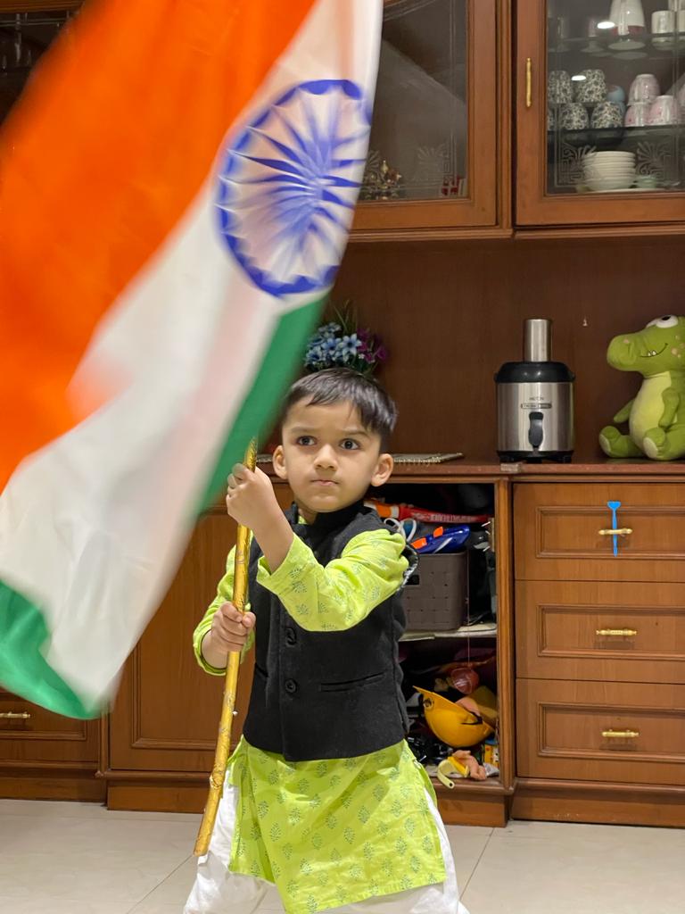 RangeshBiyani's tweet photo. #FarmersProstests #RepublicDay
What do you want in future???
To be raised 
Like this                     or.          Like this https://t.co/XSkB7w4FIu