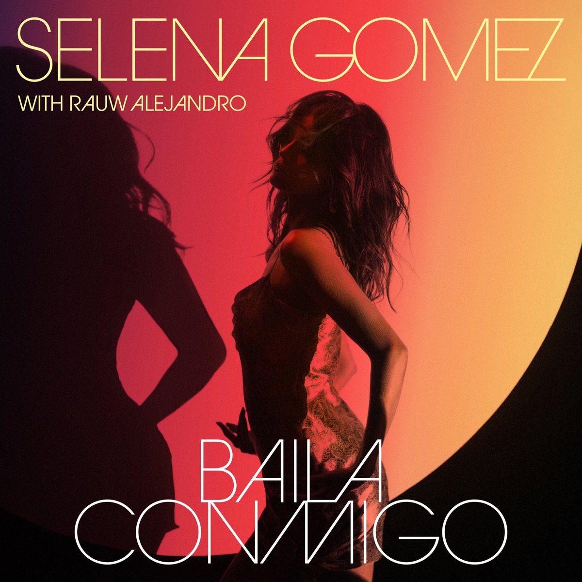 Selena Gomez on Twitter: "Baila Conmigo 💃🏻 con @RauwAlejandro y @tainy disponible el 29 de enero. Presave ahora. // Baila Conmigo with Rauw Alejandro and Tainy is out January 29th. Presave Now.