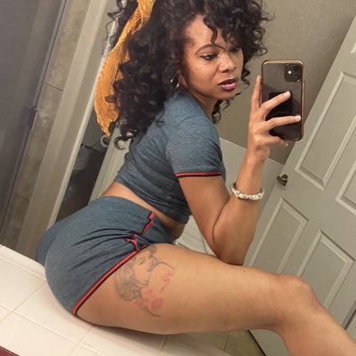 jusMERCEDES's tweet photo. #NewProfilePic https://t.co/ytfdGYwvfZ