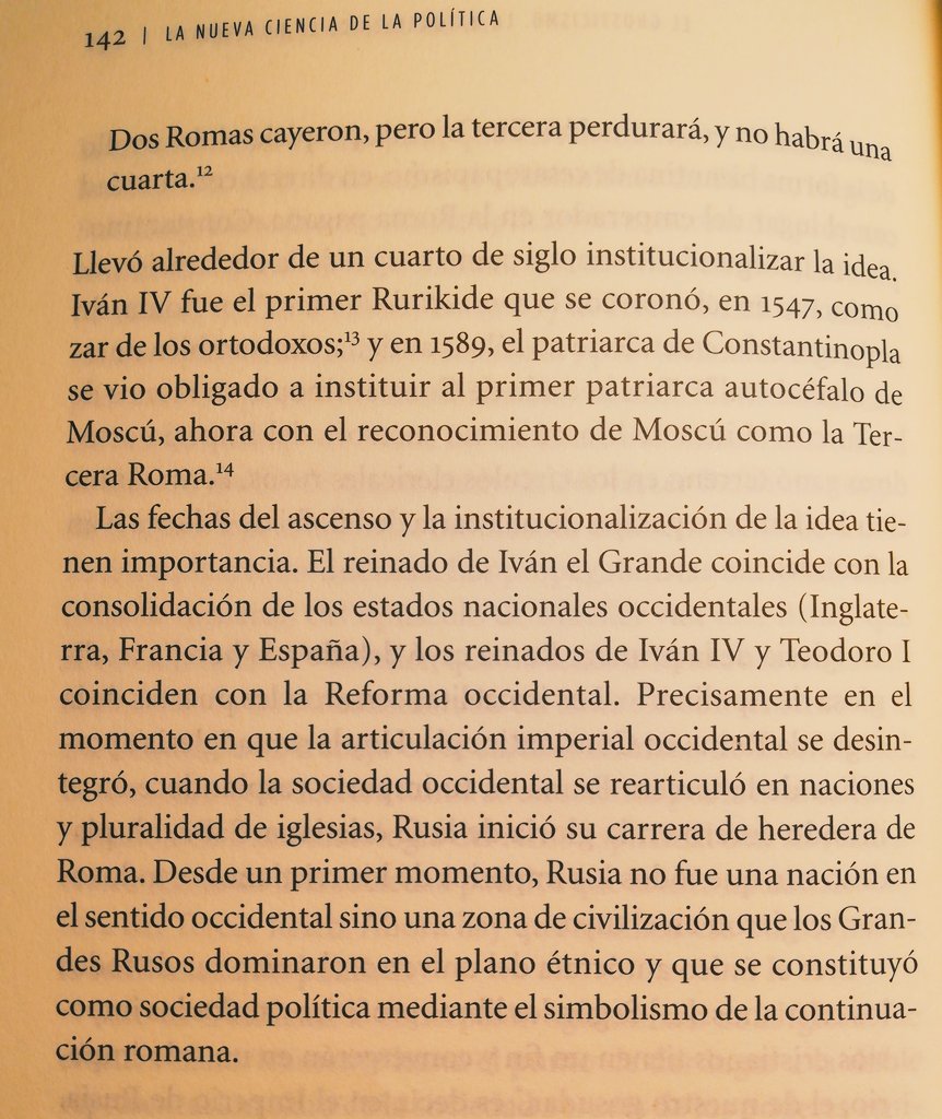 _Ultramontano's tweet photo. El universalismo mesiánico del marxismo triunfó en Oriente porque Rusia había asumido, desde los tiempos de Iván IV el Terrible, el papel simbólico de Tercera Roma, con su consecuente escatología redentora. Así lo analizó Voegelin, y lo profetizó Donoso Cortés. Teología política. https://t.co/lbq07bK7h3