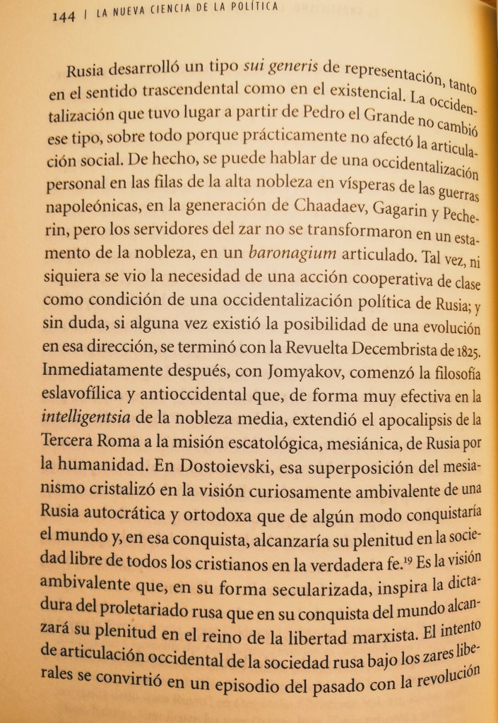 _Ultramontano's tweet photo. El universalismo mesiánico del marxismo triunfó en Oriente porque Rusia había asumido, desde los tiempos de Iván IV el Terrible, el papel simbólico de Tercera Roma, con su consecuente escatología redentora. Así lo analizó Voegelin, y lo profetizó Donoso Cortés. Teología política. https://t.co/lbq07bK7h3