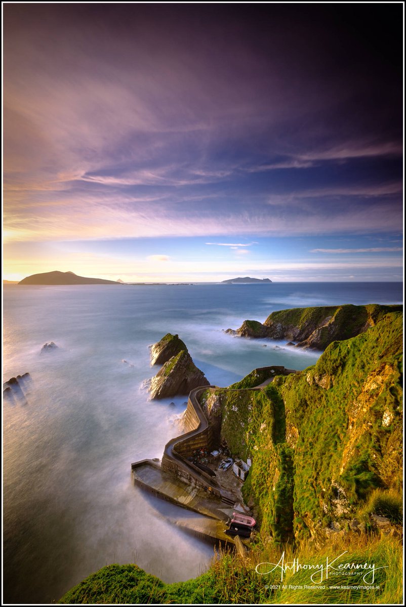 The Blasket Islands from Dunquin Pier
-
@fujifilmeu X-T3 using @haidafilter 100 Pro series filters. ⁠
-
-
#landscape
#landscapephotography
#kearneyimages #AnthonyKearneyPhotography #Ireland #Kerry #wildatlanticway #wildatlanticwaykerry⁣ #dunquin #dingle