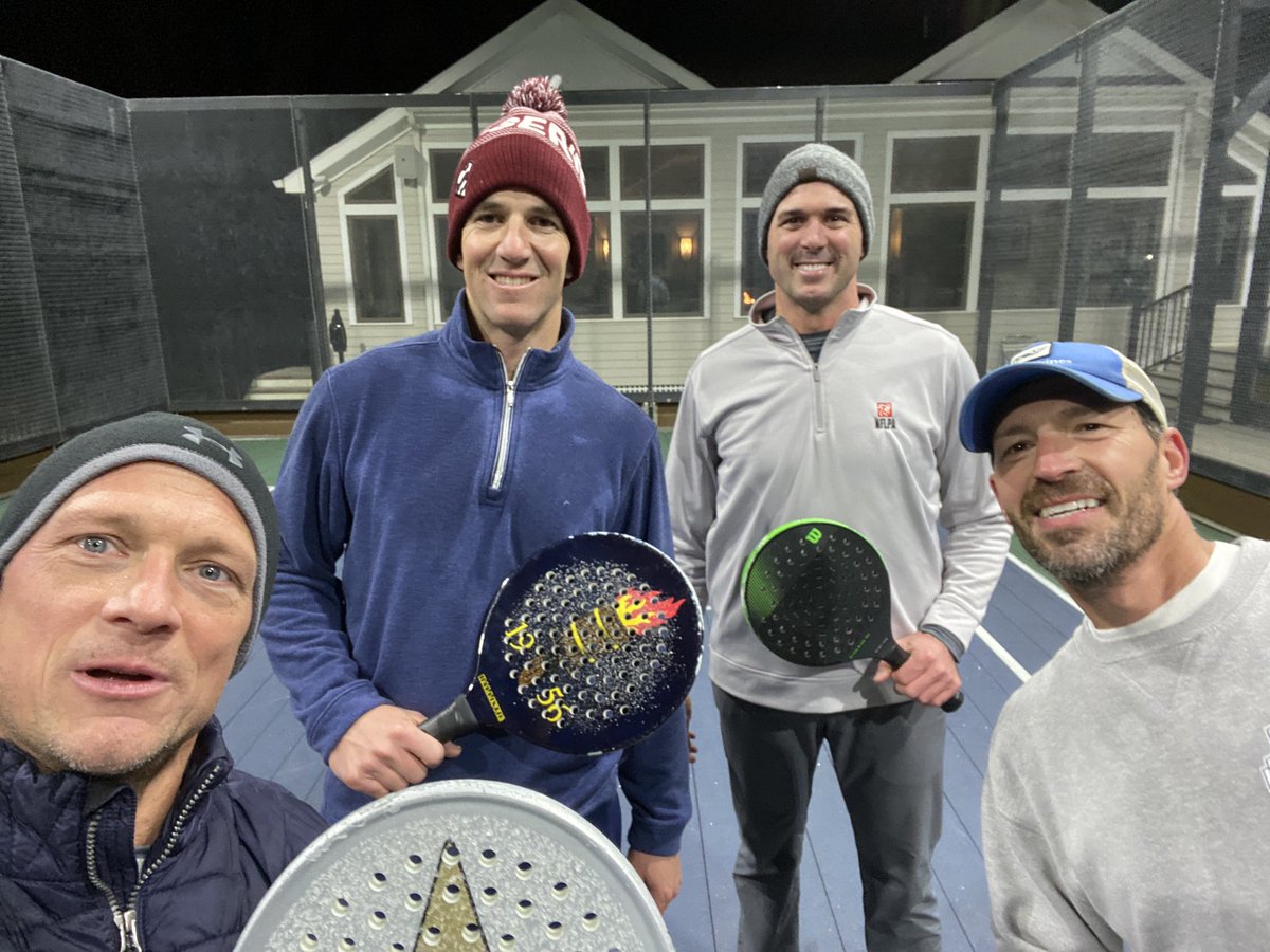 Eli Manning tweet media