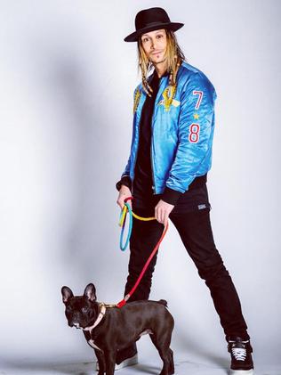 magicboytino's tweet photo. One day I'm going to steal that dog https://t.co/xMbESUKU7B