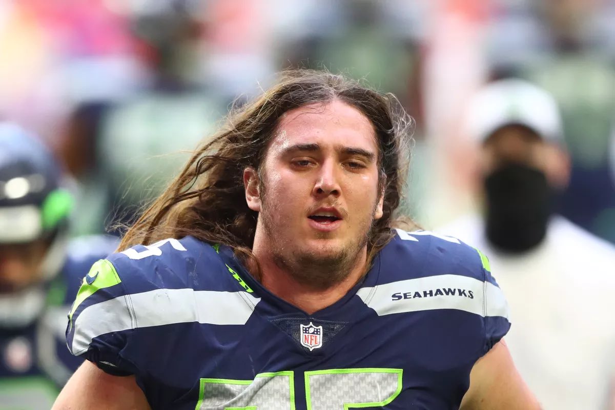 SHeReAdYeVenTs's tweet photo. I have never NOT been a @Seahawks #lady12 until now! Your silence about Chad Wheeler almost murdering his girlfriend is disgusting! If he had been☝🏽of your Black players brutally attacking their white girlfriend + being ARRESTED a statement would’ve been made by now @PeteCarroll https://t.co/4zSe4HvRTr