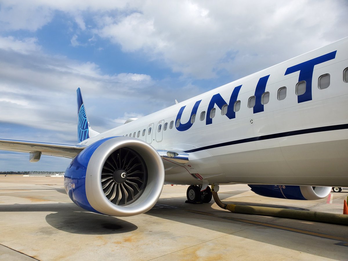 Clr2Psh808's tweet photo. Hanging out with our MAX 9s today for a little refresher.  Love that new plane smell! Can't wait to see them grace the friendly skies again 👍🏻✈ @weareunited #beingunited #unitedtogether #standardslead #737max #Boeing @EdwardLightle @mhtx62 @MarlaMarti https://t.co/LzUfyXKcol