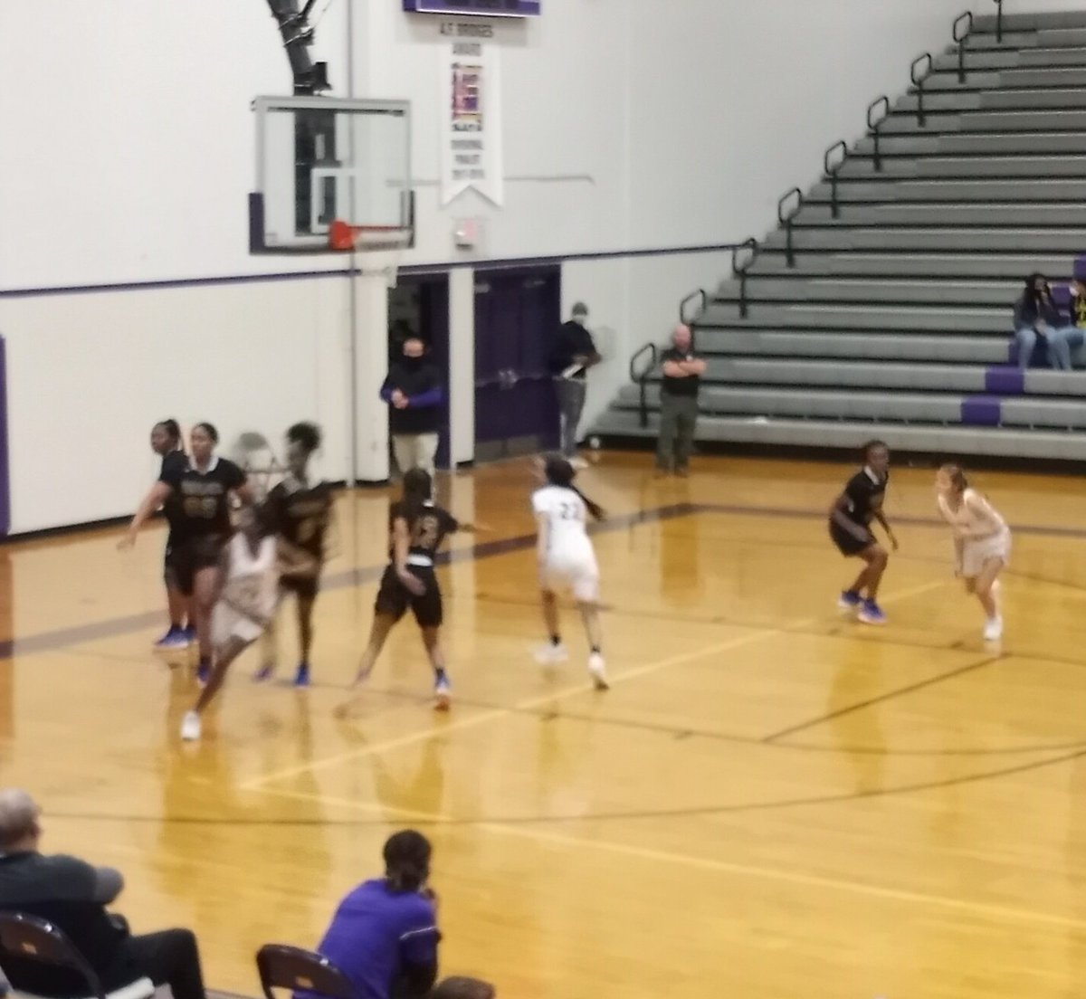 retiredFcps's tweet photo. Thats game folks! Wildcat girls defeat Ripley 64-28 Everyone got playing time including the return of #24ChrissyWalker  @JSWriterMichael @johnvarlas @fayettewarehigh @FW_Wildcats https://t.co/GOZAPflRp3