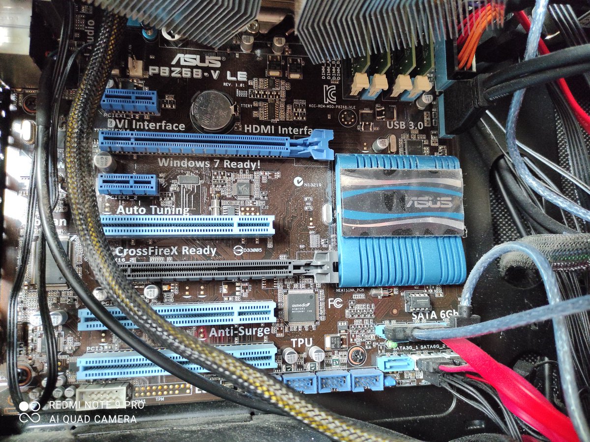 きつねの 家庭菜園 運用の練習も兼ねてramディスクでマイクラサーバー動かしています マザーボードがp8z68 V Leでcpuがi3ですが まだまだ使えます