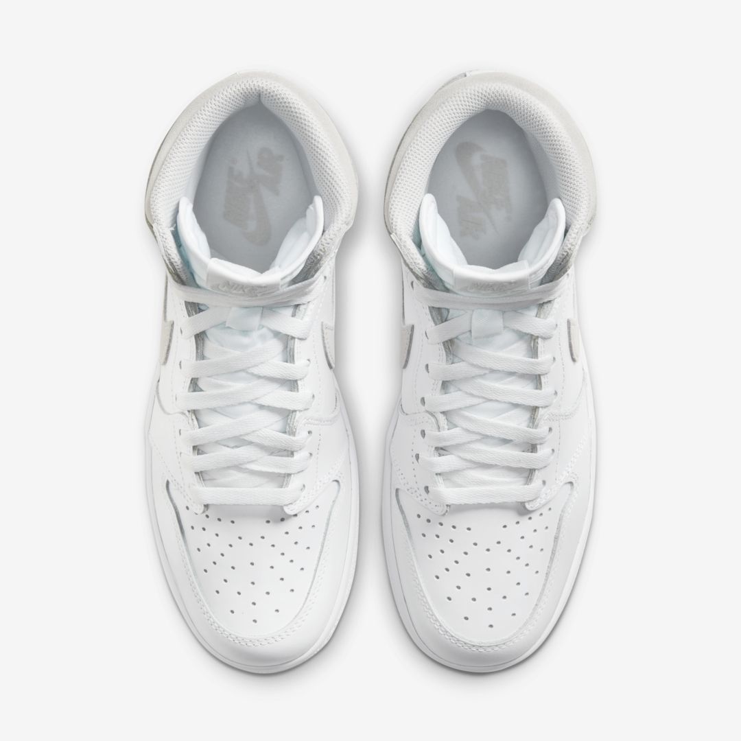 J23app's tweet photo. Official Images: Jordan 1 Retro High '85 "Neutral Grey" https://t.co/H0XV5nyRh3