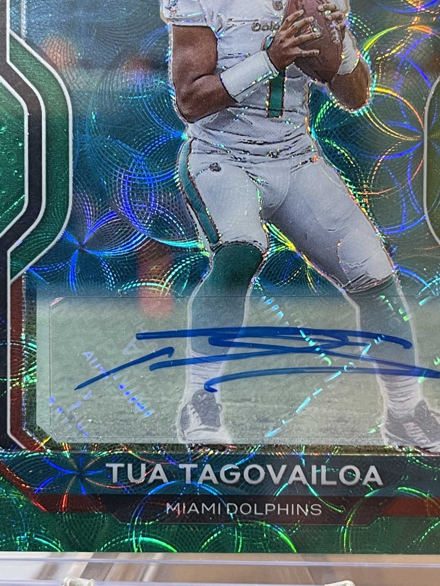 BrianAdams_US's tweet photo. 🔥 2020 Prizm Tua Tagovailoa Green Scope Auto! For sale, accepting USD or Crypto (BSV preferred) #panini #prizm #football https://t.co/NseYGPNqPt https://t.co/PacNKl3q6t