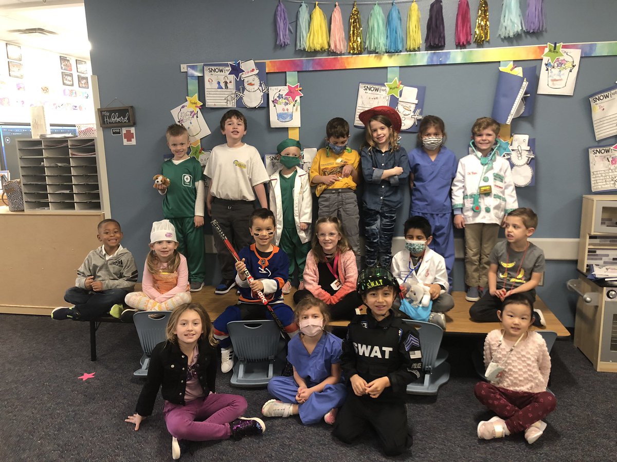 We had so much fun dressing up for career day!! #walstars